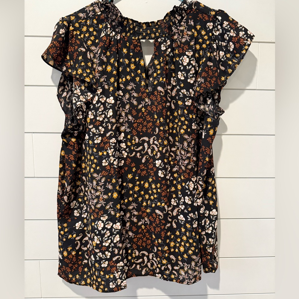 Maurices Black and Brown Ruffled Cap Sleeve Blouse